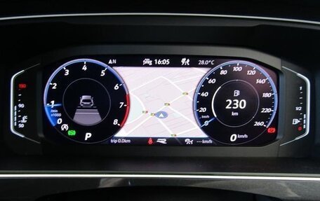 Volkswagen Tiguan II, 2022 год, 2 400 000 рублей, 16 фотография