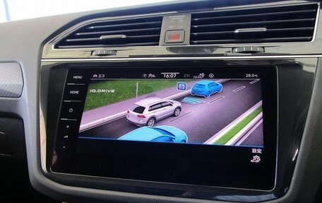 Volkswagen Tiguan II, 2022 год, 2 400 000 рублей, 19 фотография