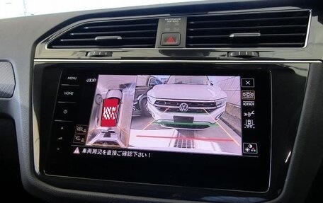 Volkswagen Tiguan II, 2022 год, 2 400 000 рублей, 22 фотография