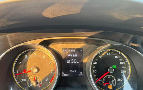 Volkswagen Touran III, 2021 год, 1 950 000 рублей, 20 фотография