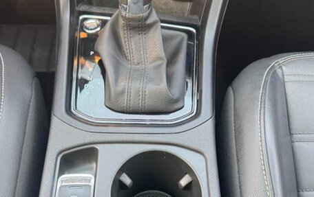 Volkswagen Touran III, 2021 год, 1 950 000 рублей, 15 фотография