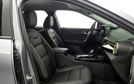 Chevrolet Trax, 2023 год, 1 875 000 рублей, 7 фотография