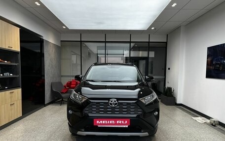 Toyota RAV4, 2022 год, 3 901 250 рублей, 2 фотография