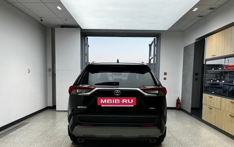 Toyota RAV4, 2022 год, 3 901 250 рублей, 5 фотография