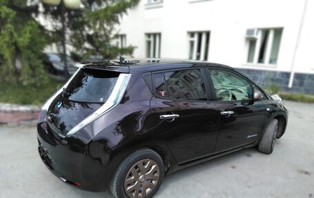 Nissan Leaf I, 2014 год, 1 099 000 рублей, 3 фотография