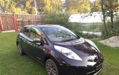 Nissan Leaf I, 2014 год, 1 099 000 рублей, 4 фотография