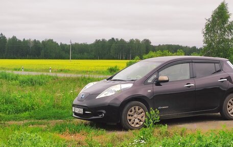 Nissan Leaf I, 2014 год, 1 099 000 рублей, 14 фотография
