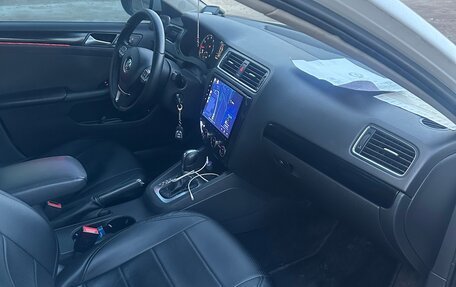 Volkswagen Jetta VI, 2012 год, 950 000 рублей, 9 фотография