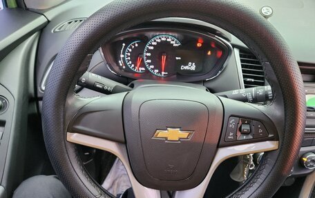 Chevrolet Trax, 2017 год, 980 000 рублей, 8 фотография