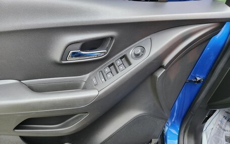 Chevrolet Trax, 2017 год, 980 000 рублей, 6 фотография