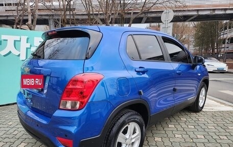 Chevrolet Trax, 2017 год, 980 000 рублей, 3 фотография