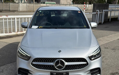 Mercedes-Benz B-Класс, 2019 год, 1 275 027 рублей, 2 фотография