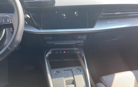 Audi A3, 2023 год, 2 200 000 рублей, 9 фотография