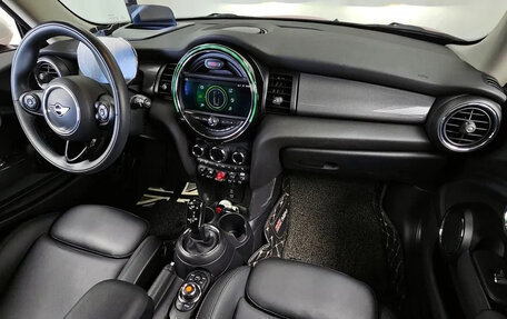 MINI Hatch, 2022 год, 1 925 000 рублей, 8 фотография