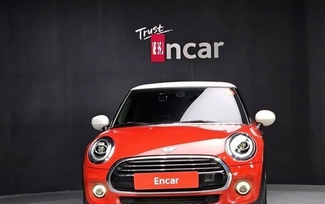 MINI Hatch, 2022 год, 1 925 000 рублей, 2 фотография