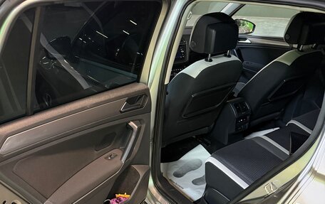 Volkswagen Tiguan II, 2019 год, 3 300 000 рублей, 8 фотография