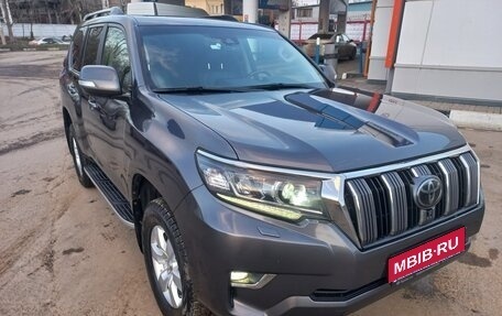 Toyota Land Cruiser Prado 150 рестайлинг 2, 2018 год, 5 300 000 рублей, 1 фотография