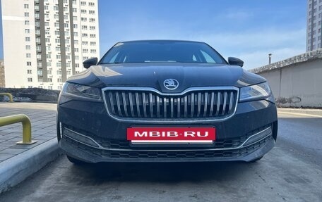 Skoda Superb III рестайлинг, 2025 год, 2 710 000 рублей, 2 фотография