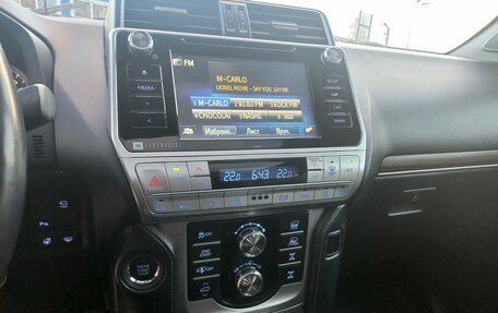 Toyota Land Cruiser Prado 150 рестайлинг 2, 2018 год, 5 300 000 рублей, 7 фотография