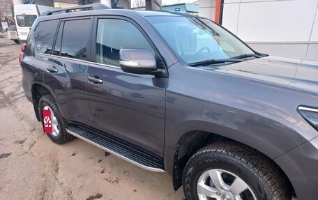 Toyota Land Cruiser Prado 150 рестайлинг 2, 2018 год, 5 300 000 рублей, 3 фотография