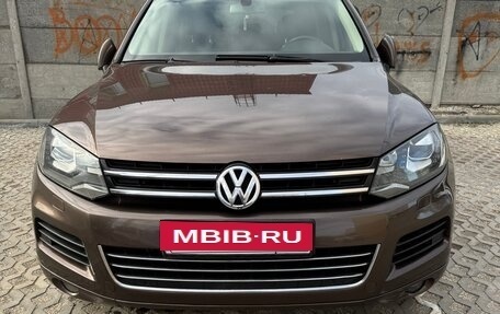 Volkswagen Touareg III, 2012 год, 2 390 000 рублей, 2 фотография