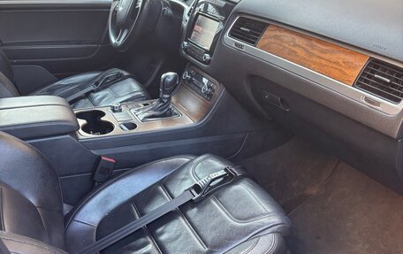 Volkswagen Touareg III, 2012 год, 2 050 000 рублей, 4 фотография