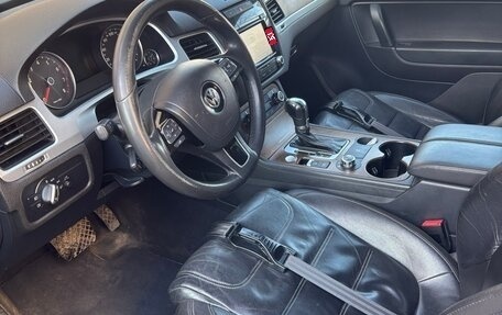 Volkswagen Touareg III, 2012 год, 2 050 000 рублей, 3 фотография