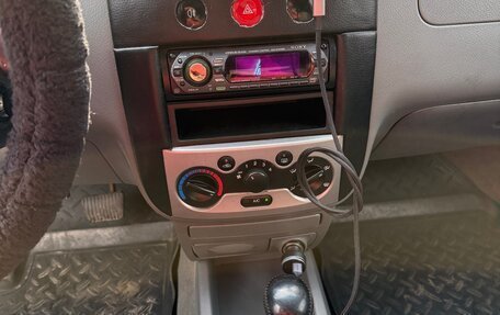 Chevrolet Aveo III, 2004 год, 260 000 рублей, 14 фотография