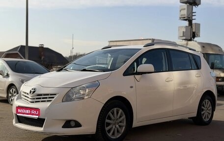 Toyota Verso I, 2010 год, 1 050 000 рублей, 1 фотография