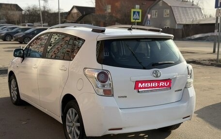 Toyota Verso I, 2010 год, 1 050 000 рублей, 2 фотография