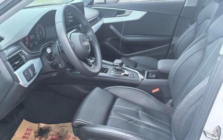 Audi A4, 2021 год, 2 600 000 рублей, 14 фотография