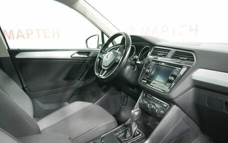 Volkswagen Tiguan II, 2017 год, 1 919 000 рублей, 10 фотография