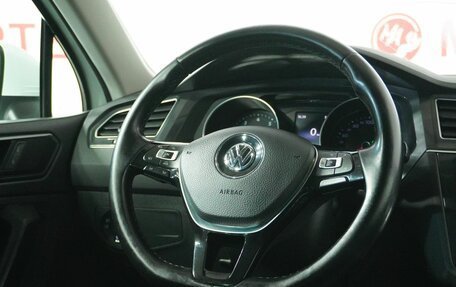 Volkswagen Tiguan II, 2017 год, 1 919 000 рублей, 16 фотография