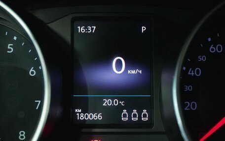 Volkswagen Tiguan II, 2017 год, 1 919 000 рублей, 17 фотография