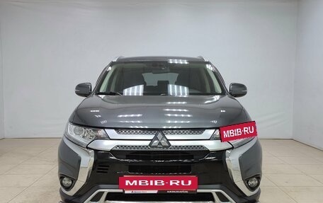 Mitsubishi Outlander III рестайлинг 3, 2021 год, 2 630 000 рублей, 2 фотография