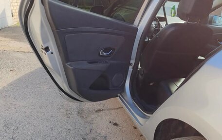 Renault Megane III, 2011 год, 550 000 рублей, 15 фотография