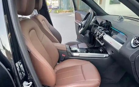 Mercedes-Benz GLB, 2022 год, 2 460 000 рублей, 12 фотография