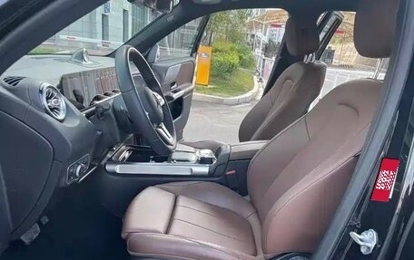 Mercedes-Benz GLB, 2022 год, 2 460 000 рублей, 9 фотография