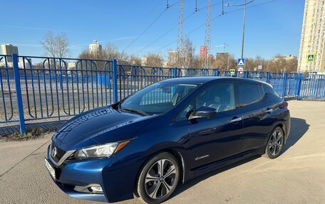 Nissan Leaf II, 2018 год, 2 150 000 рублей, 1 фотография