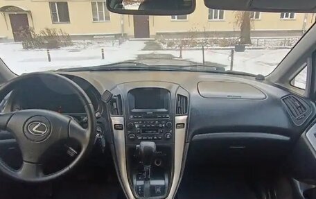 Lexus RX IV рестайлинг, 2001 год, 710 000 рублей, 6 фотография