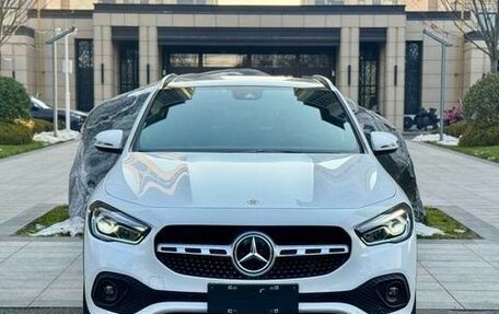 Mercedes-Benz GLA, 2022 год, 2 500 000 рублей, 1 фотография