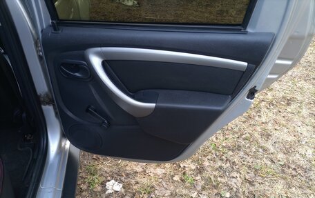 Renault Duster I рестайлинг, 2014 год, 900 000 рублей, 14 фотография