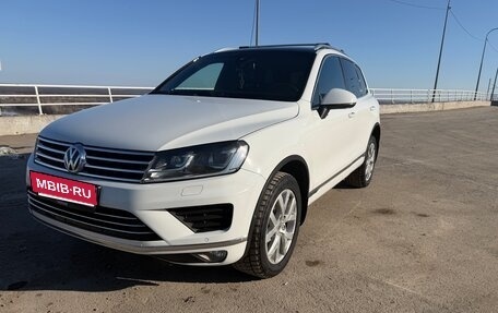 Volkswagen Touareg III, 2015 год, 3 550 000 рублей, 3 фотография