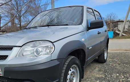 Chevrolet Niva I рестайлинг, 2014 год, 590 000 рублей, 6 фотография