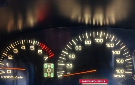 Toyota Hilux Surf III рестайлинг, 2001 год, 1 200 000 рублей, 6 фотография