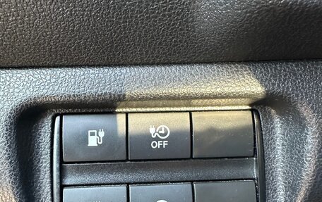 Nissan Leaf II, 2018 год, 2 150 000 рублей, 12 фотография