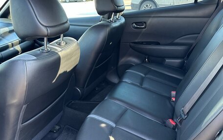 Nissan Leaf II, 2018 год, 2 150 000 рублей, 7 фотография