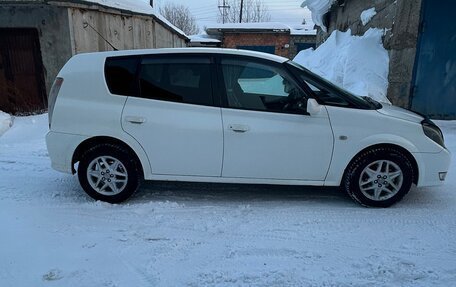 Toyota Opa I рестайлинг, 2002 год, 550 000 рублей, 4 фотография