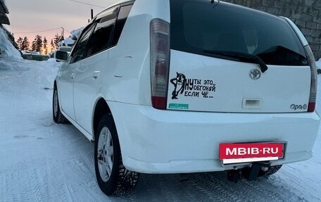 Toyota Opa I рестайлинг, 2002 год, 550 000 рублей, 6 фотография