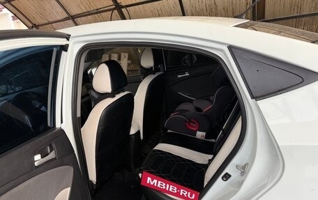 Hyundai Solaris II рестайлинг, 2013 год, 690 000 рублей, 10 фотография